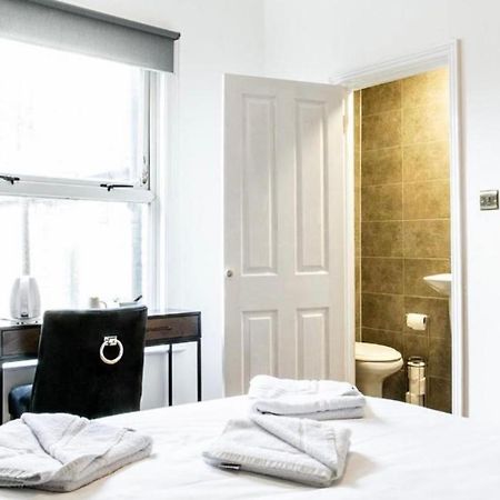 Cambridge House Hotel Ngoại thất bức ảnh