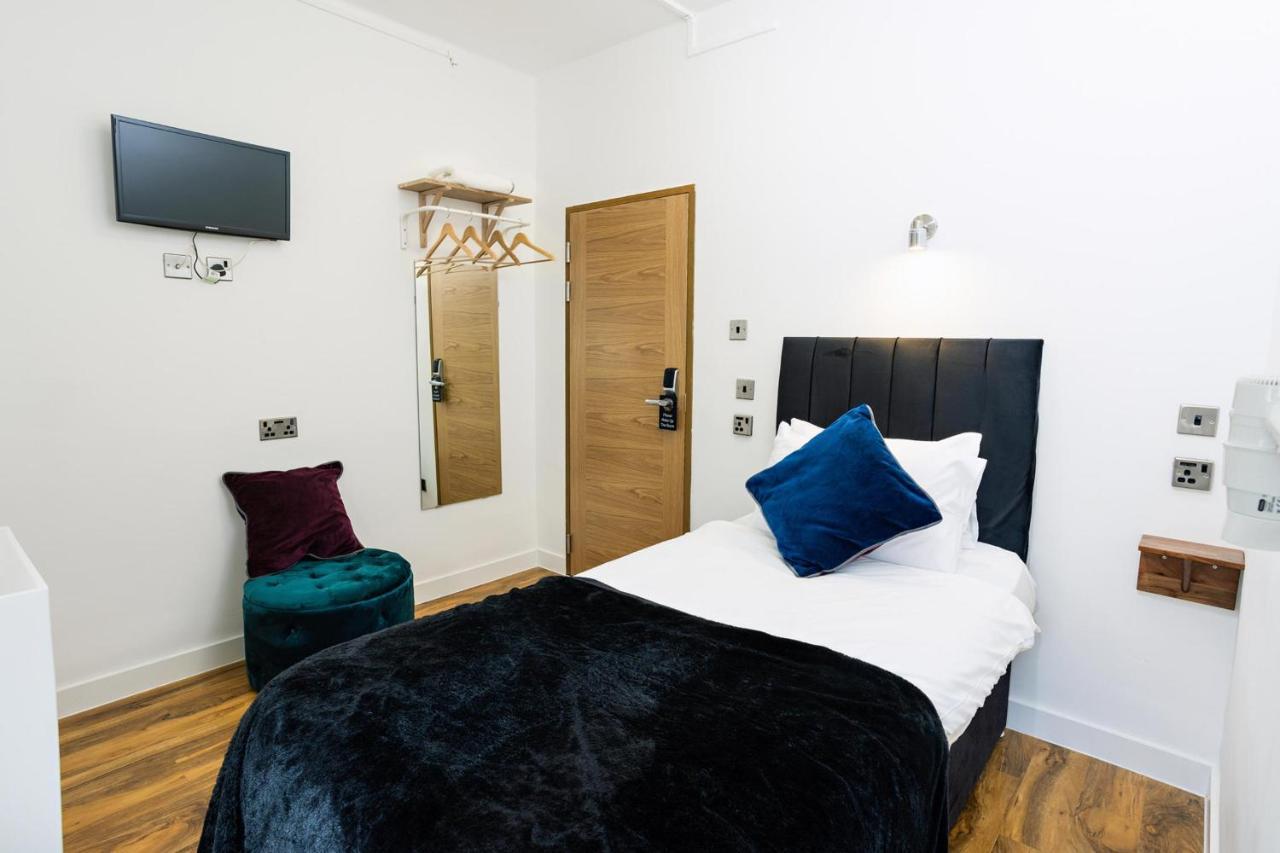 Cambridge House Hotel Ngoại thất bức ảnh