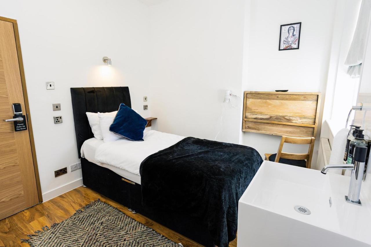Cambridge House Hotel Ngoại thất bức ảnh