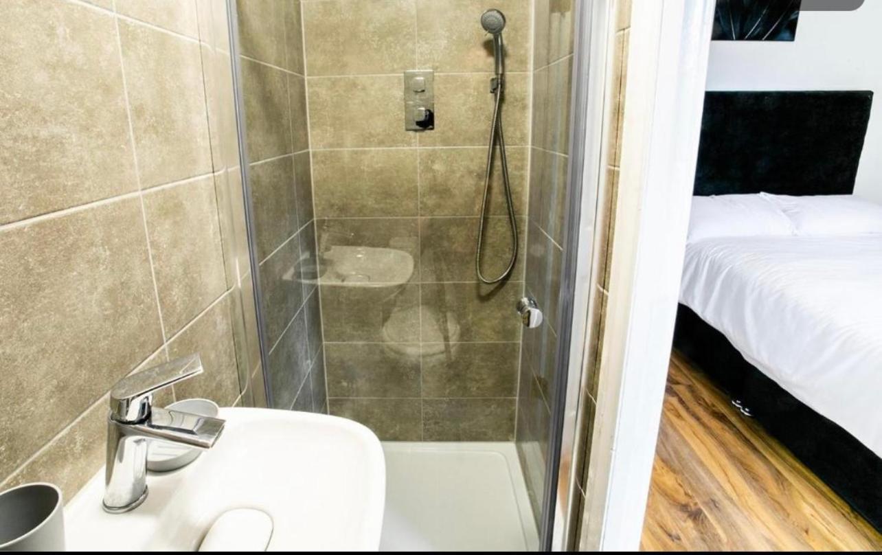 Cambridge House Hotel Ngoại thất bức ảnh
