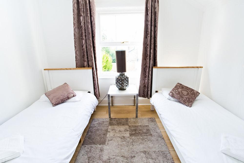 Cambridge House Hotel Ngoại thất bức ảnh