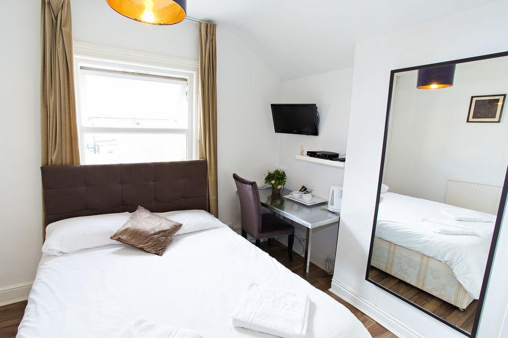 Cambridge House Hotel Ngoại thất bức ảnh